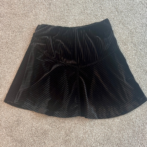 Kori Mini Skirt, M, EUC, Ribbed, Black, Flared - Picture 1 of 5